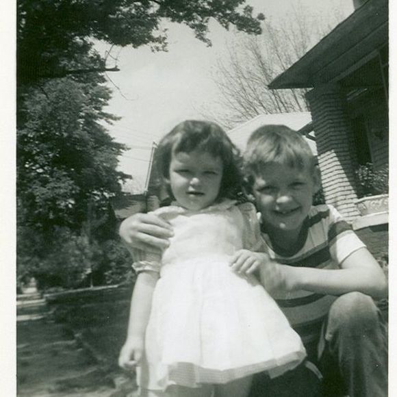 Meet your Posher, Lisa - Picture 1 of 1